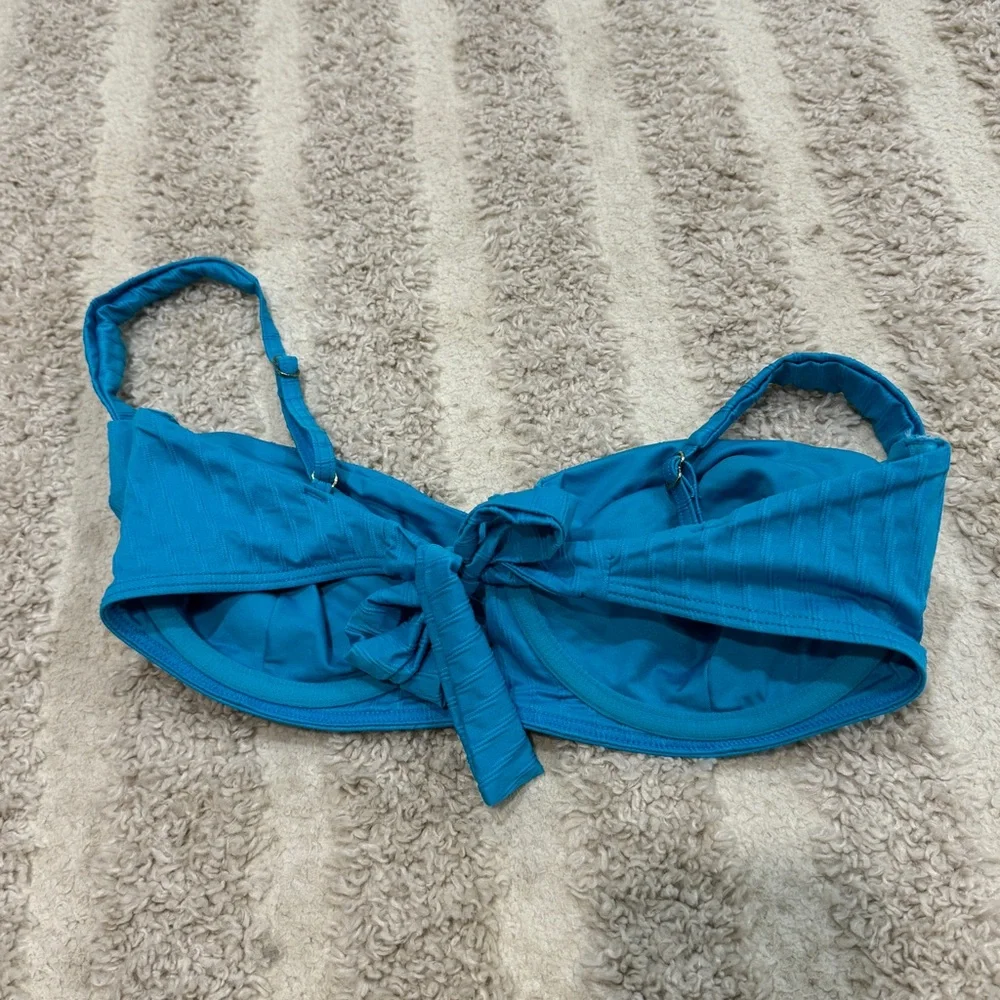 Monday Swimwear Blue Bikini top